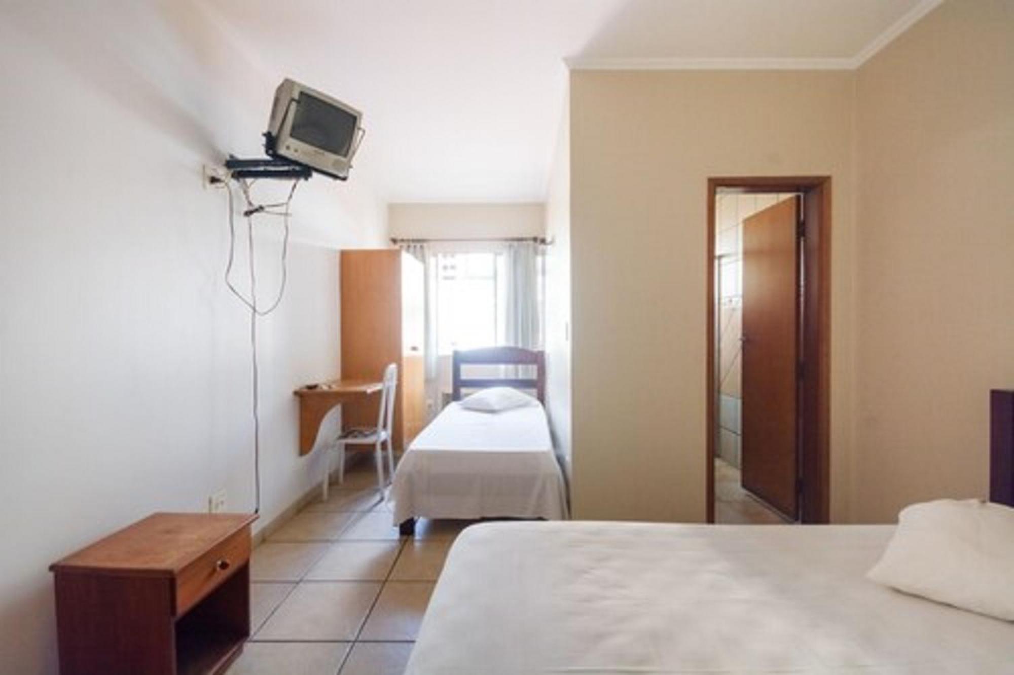 Oyo Hotel Vila Rica, ฮิเบเราเปรโต ภายนอก รูปภาพ