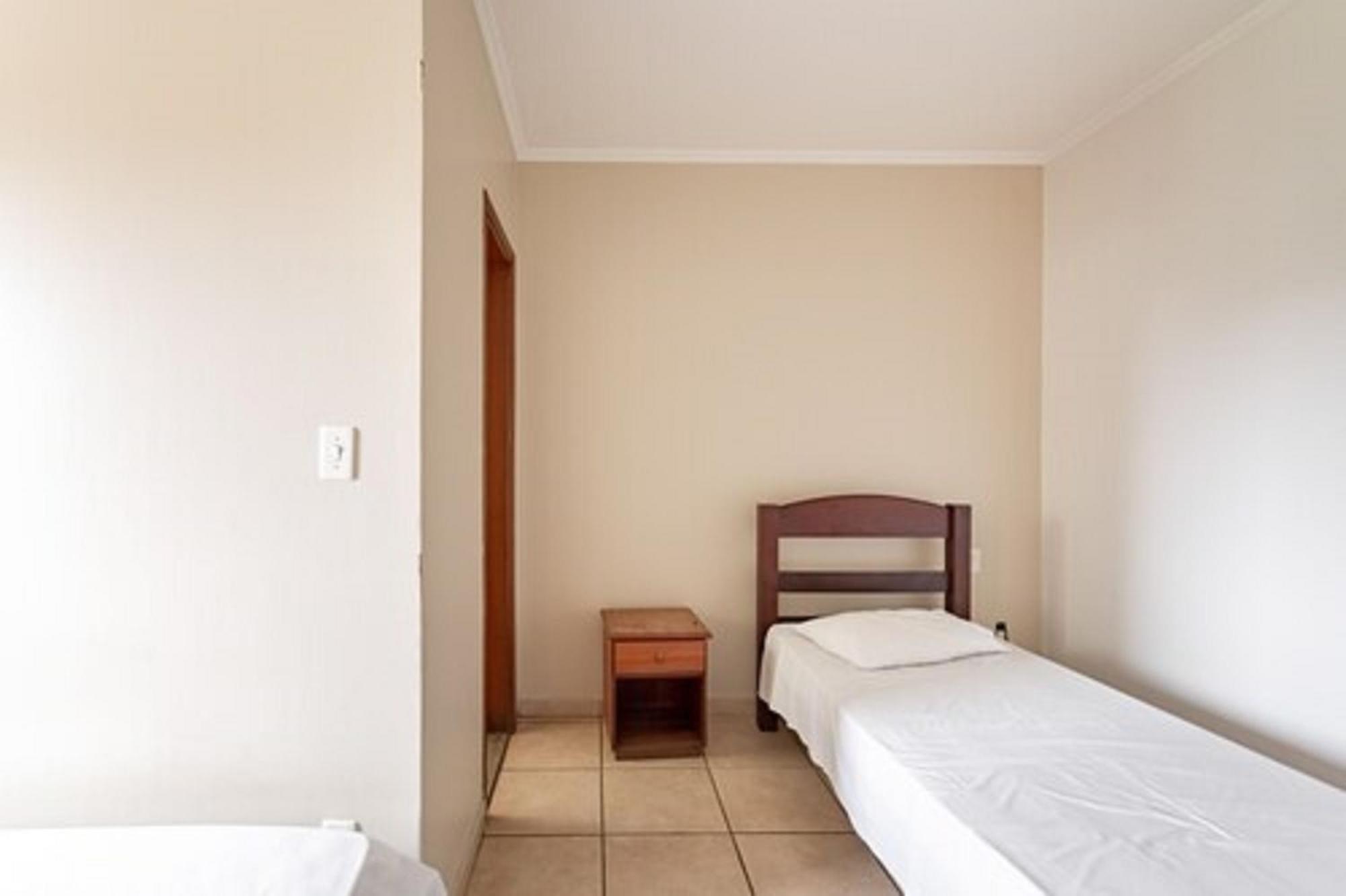 Oyo Hotel Vila Rica, ฮิเบเราเปรโต ภายนอก รูปภาพ